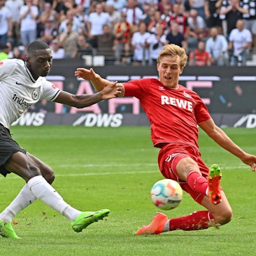 Timo Hübers zeigte vor einem Jahr ein starkes Spiel gegen Frankfurts Kolo Muani.