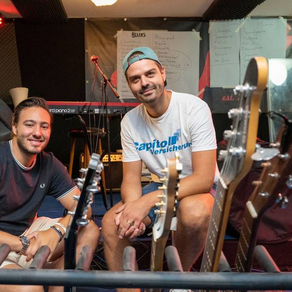 Kai Mathias und Pedro Schädel im Probenraum in der „Villa Lupo“.