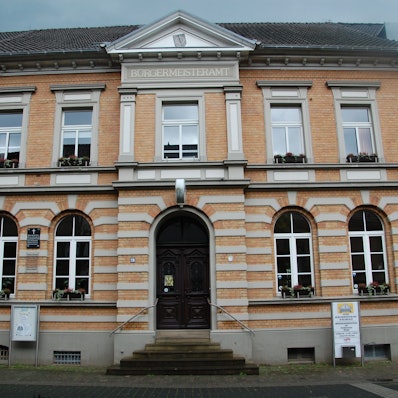 Am Freitag öffnet das schwer von der Flut 2021 beschädigte Alte Bürgermeisteramt in Schlebusch wieder.