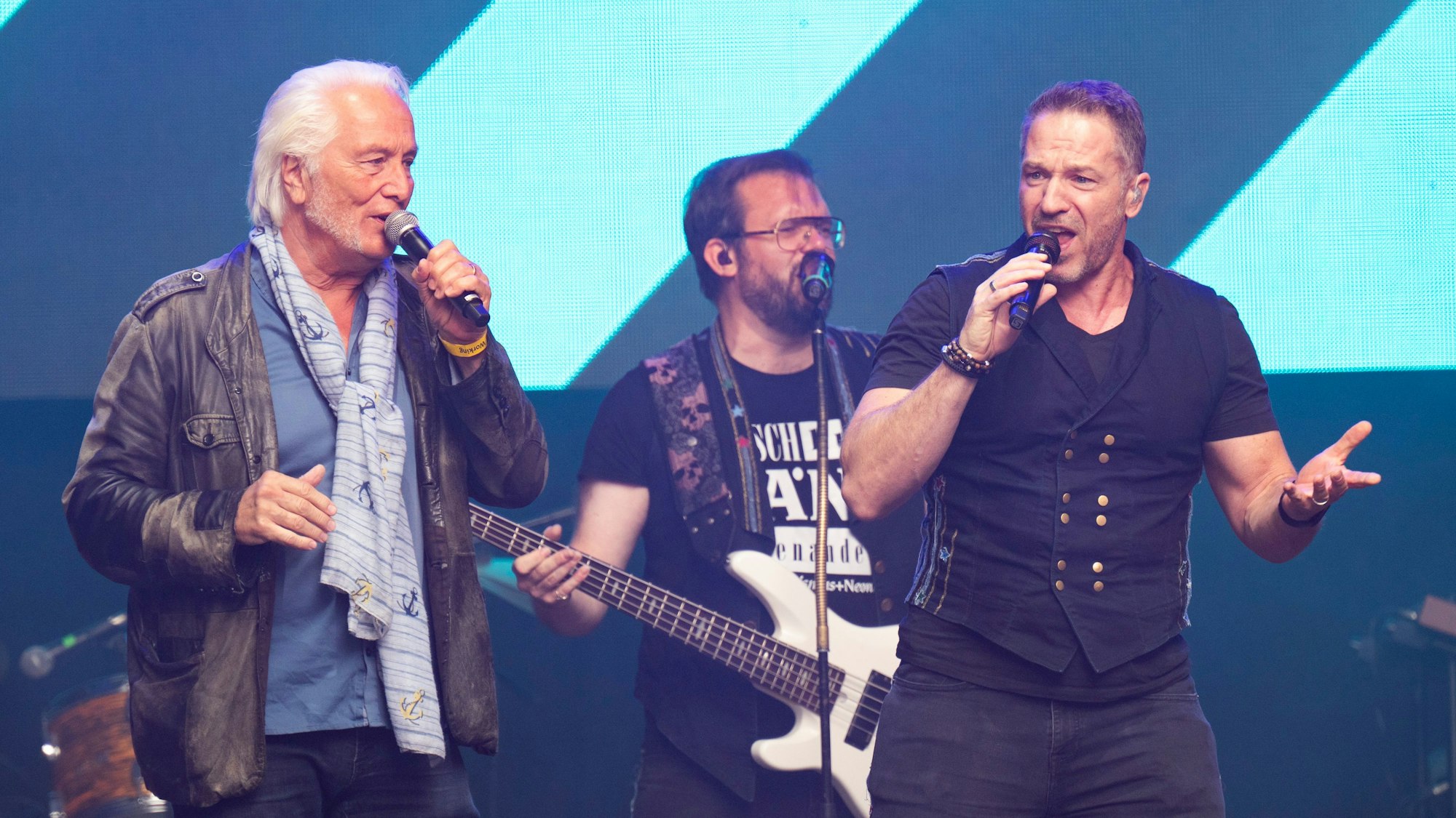 Die Höhner bei einem Konzert im Rahmen des Gamescom City-Festivals mit dem Motto „Arsch huh fürs Klima!“