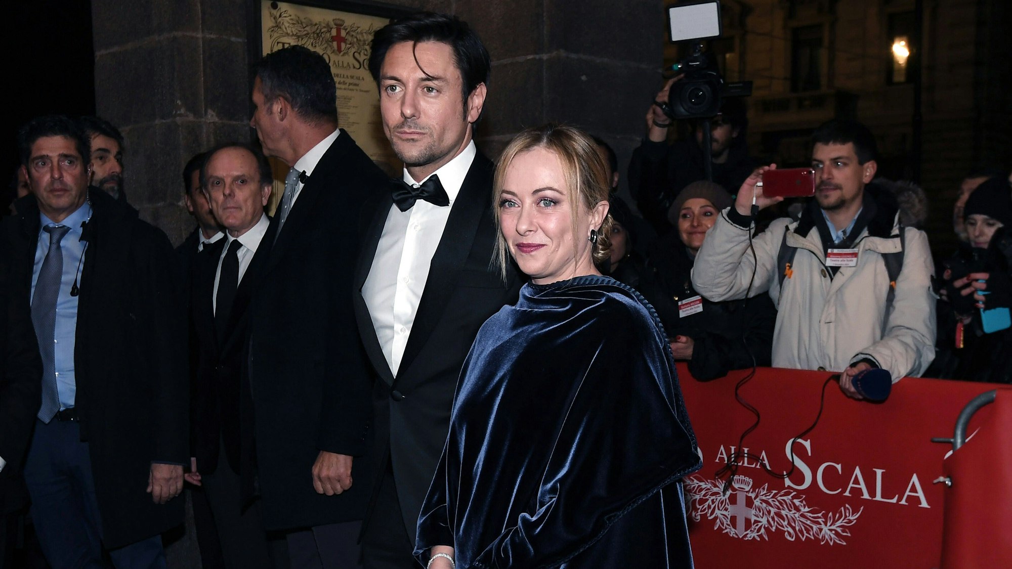 Andrea Giambruno, Lebenspartner der italienischen Ministerpräisdentin Giorgia Meloni, hat sich erneut öffentlich geäußert und wieder wird seine Äußerung zum Politikum.