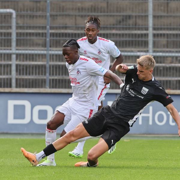1. FC Köln Amateure (U21) vs. 1. FC Bocholt, Regionalliga West, Saison 2023/24, links: Elias bakatukanda (1. FC Köln), 12.08.2023, Bild: Herbert Bucco