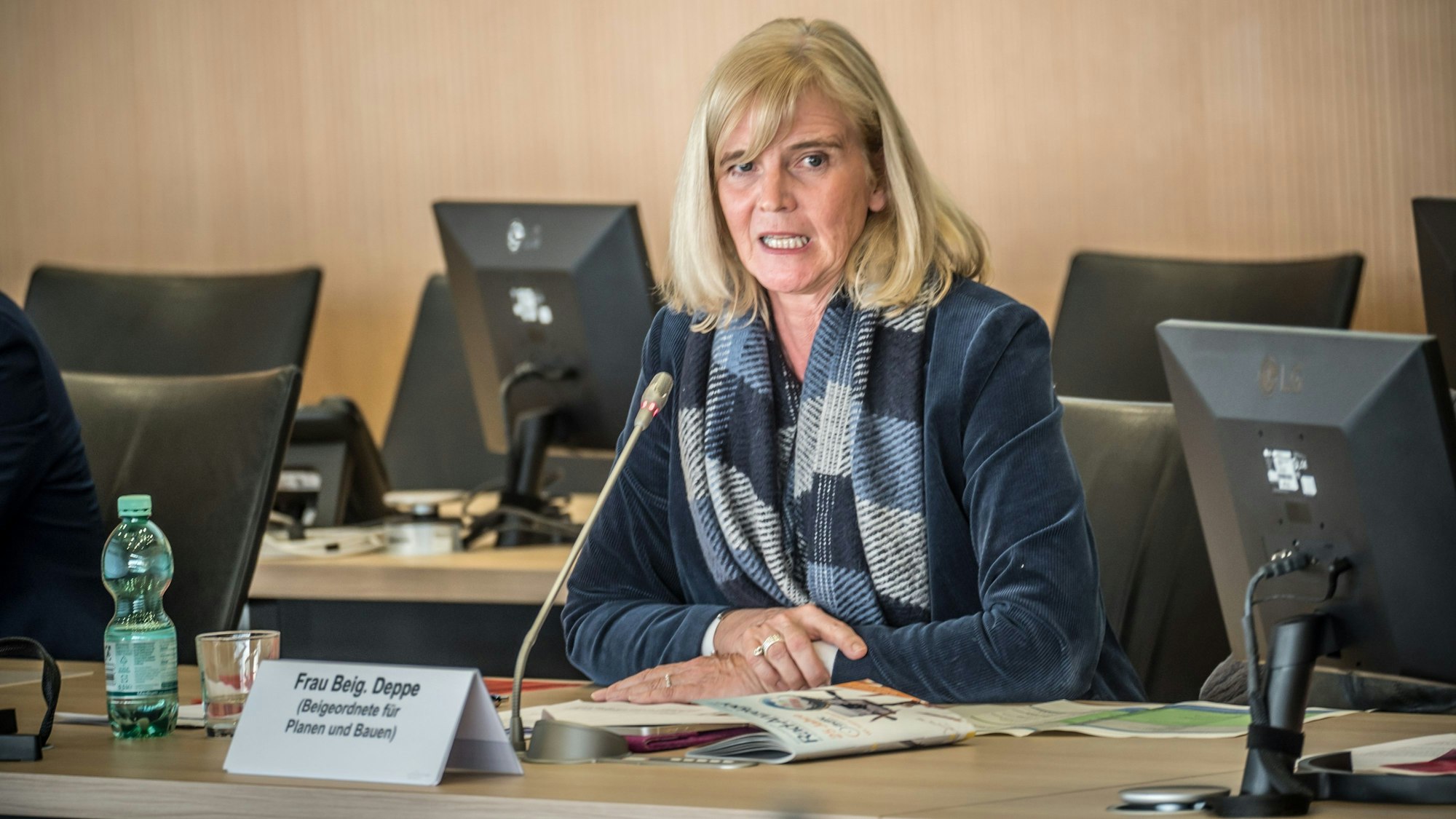 Andrea Deppe ist von ihren Dienstgeschäften entbunden worden.