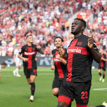 Leverkusens Victor Boniface jubelt über das 1:0.