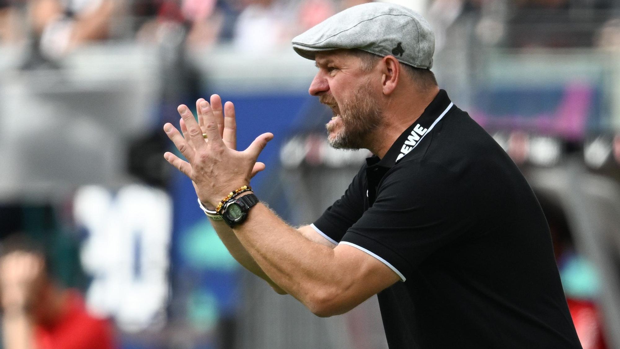 Ist nicht zufrieden mit dem Kölner Spiel über weite Strecken: FC-Trainer Steffen Baumgart