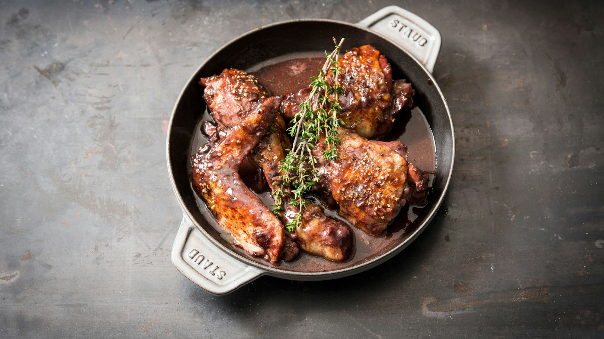 Coq au Vin in einem Topf