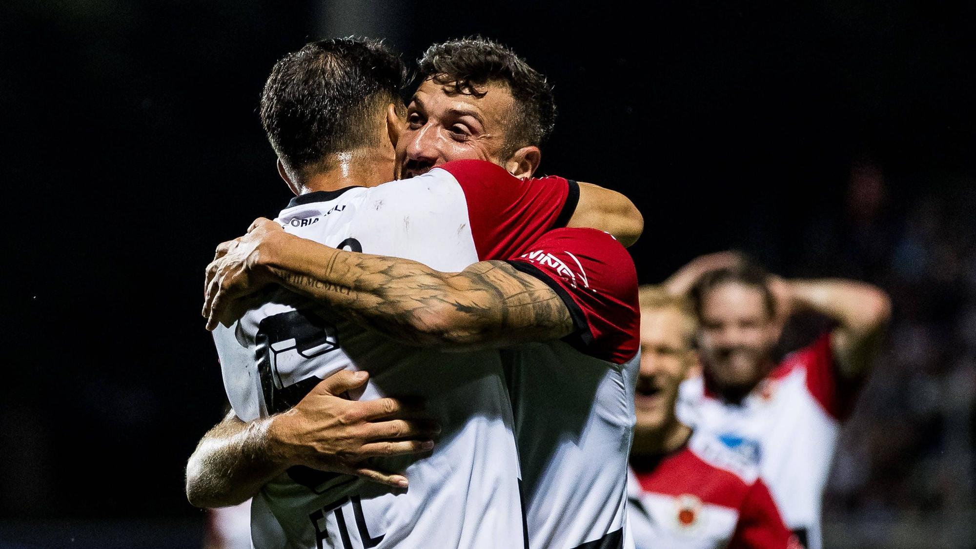 3. Liga: Viktoria Koeln - Arminia Bielefeld 03.09.2023 Jubel zum 1:0 durch Patrick Koronkiewicz Viktoria Koeln, 28 3. Liga: Viktoria Koeln - Arminia Bielefeld, Koeln, Sportpark Hoehenberg DFB REGULATIONS PROHIBIT ANY USE OF PHOTOGRAPHS AS IMAGE SEQUENCES AND/OR QUASI-VIDEO. *** 3 Liga Viktoria Koeln Arminia Bielefeld 03 09 2023 Cheer for 1 0 by Patrick Koronkiewicz Viktoria Koeln, 28 3 Liga Viktoria Koeln Arminia Bielefeld, Koeln, Sportpark Hoehenberg DFB REGULATIONS PROHIBIT ANY USE OF PHOTOGRAPHS AS IMAGE SEQUENCES AND OR QUASI VIDEO Copyright: xBEAUTIFULxSPORTS/Wunderlx