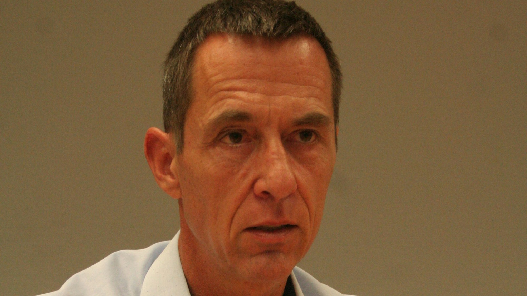 Auf dem Foto ist der Kerpener Bürgermeister Dieter Spürck zu sehen.