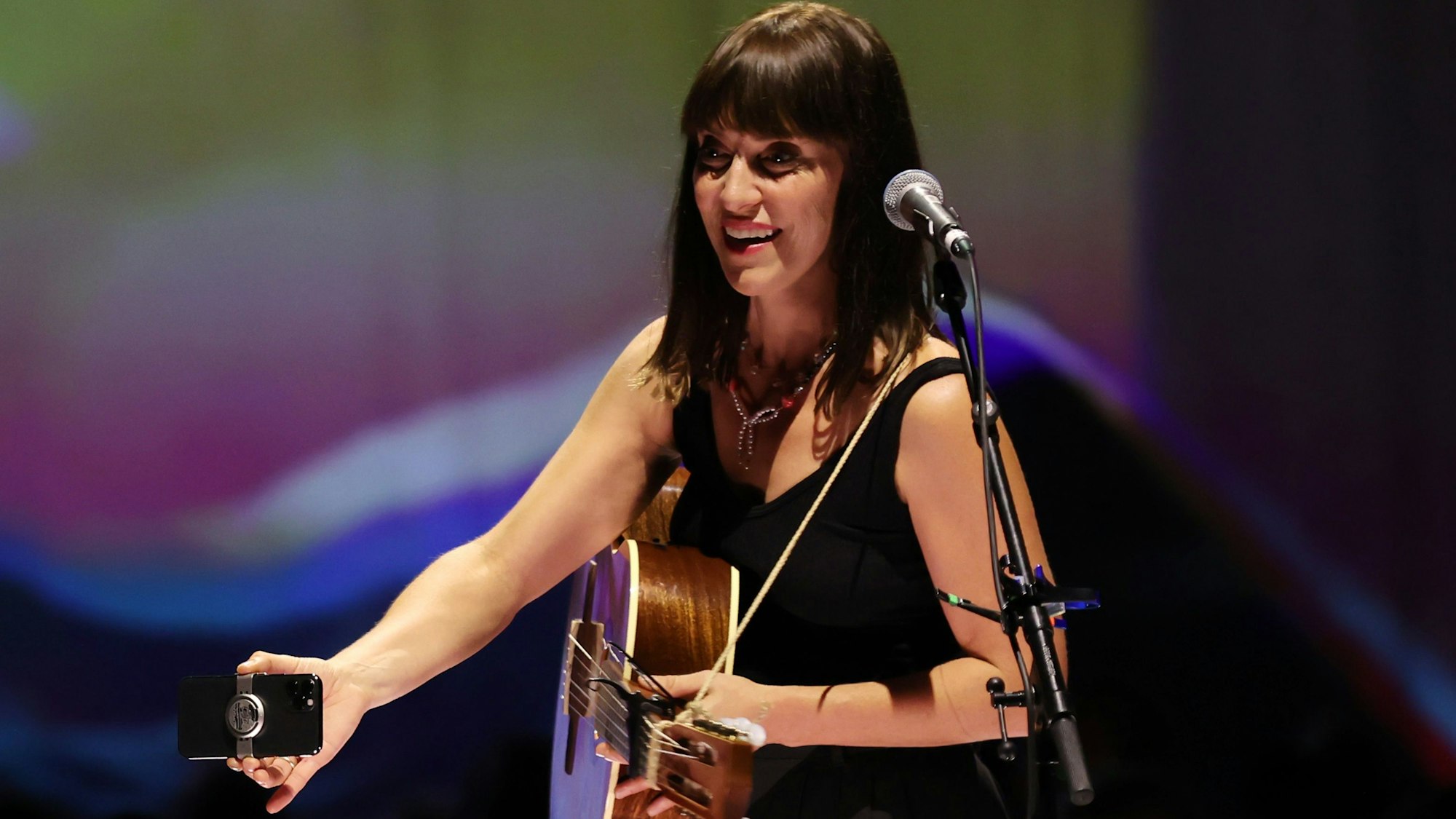 04.09.2023
Köln:
Konzert Feist , Leslie Feist, kanadische Pop-Sängerin, im E-Werk
Foto: Martina Goyert