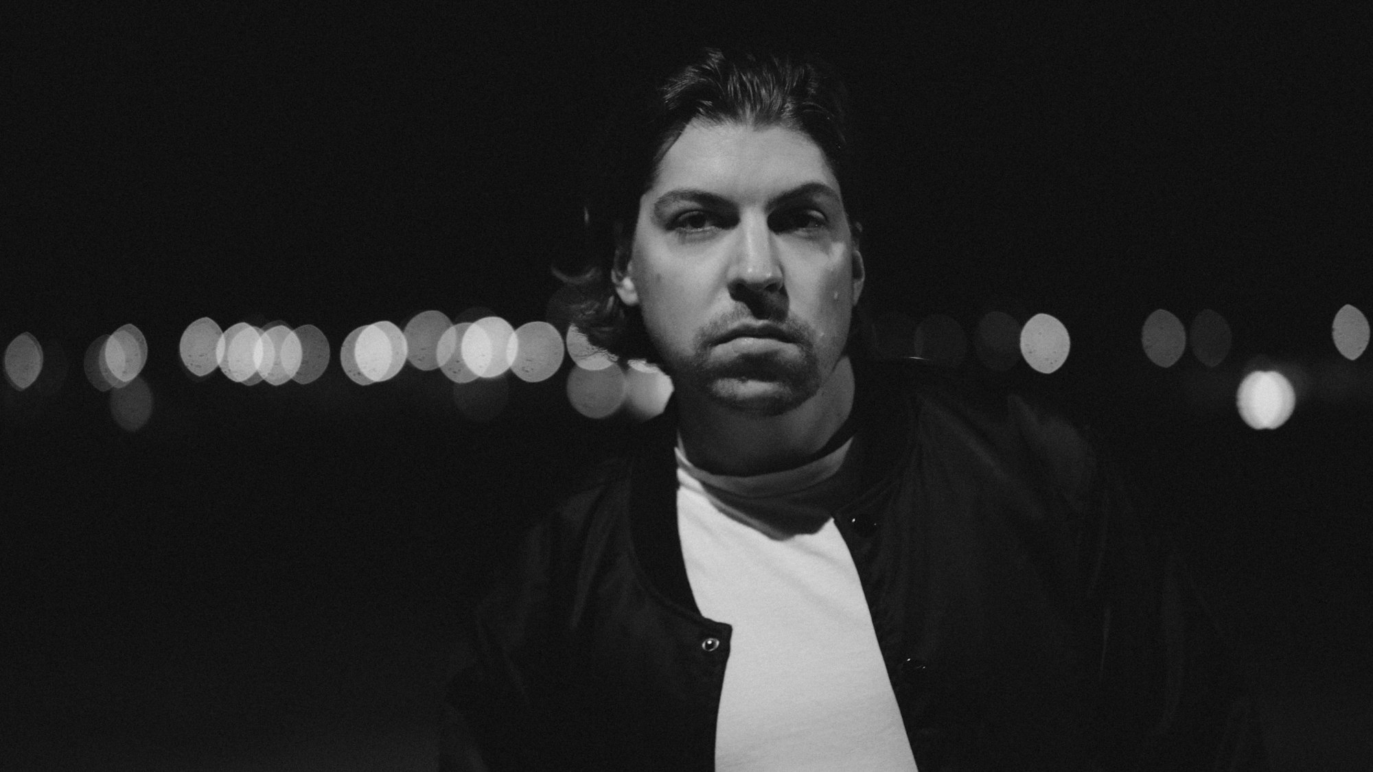 Philipp Poisel tritt im Leverkusener Forum auf.