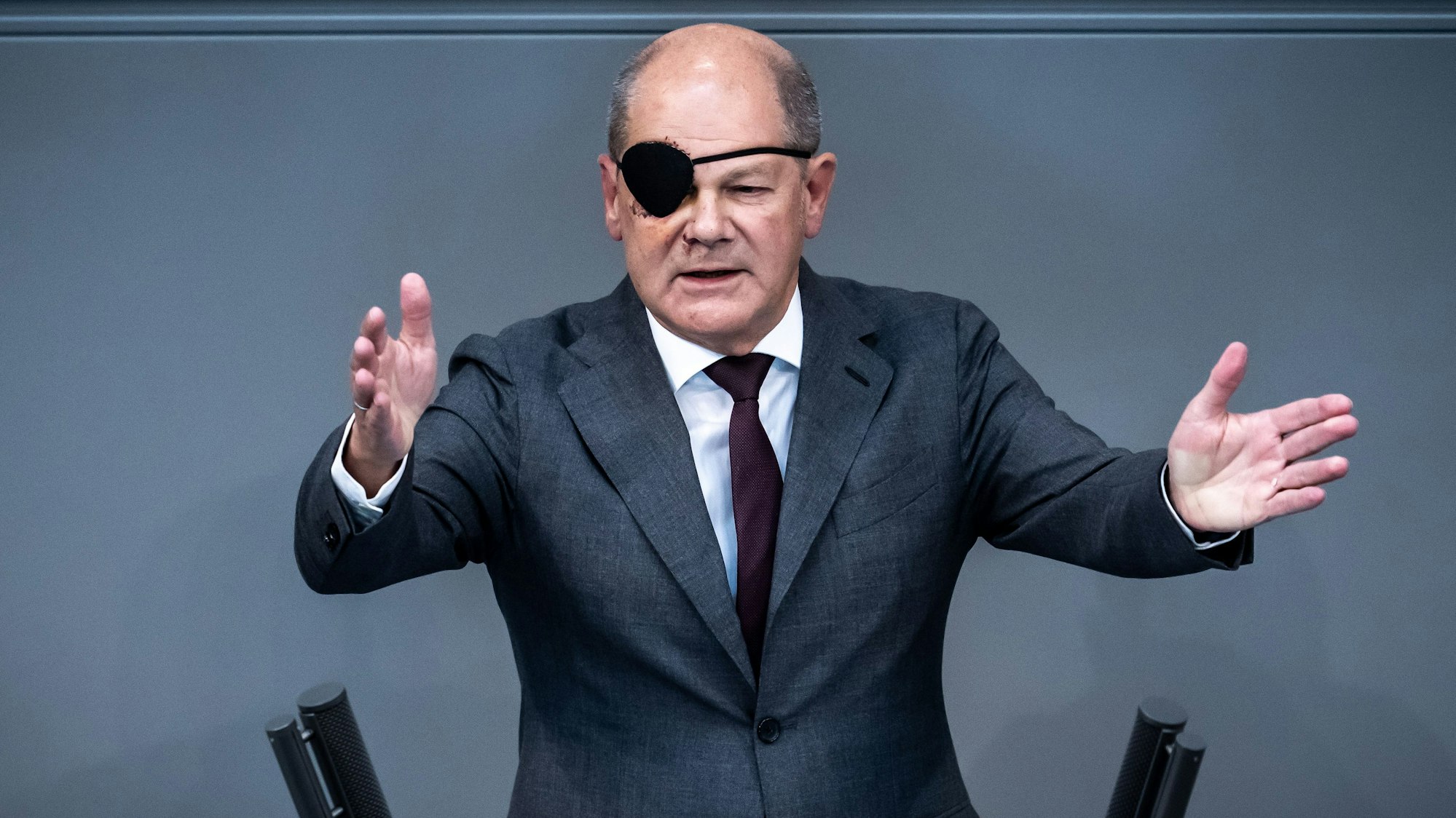 06.09.2023, Berlin: Bundeskanzler Olaf Scholz (SPD), nimmt an der Generaldebatte des Bundestags teil. Die Generalaussprache nimmt bei der Haushaltsdebatte des Bundestags die aktuellen Themen der Politik der Bundesregierung auf. Foto: Michael Kappeler/dpa +++ dpa-Bildfunk +++