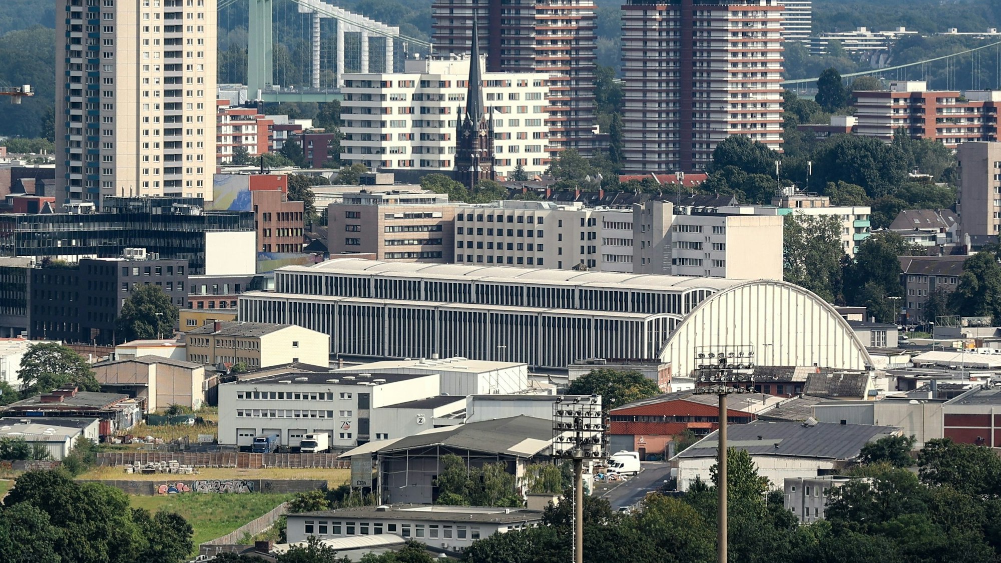 Großmarkt
vom Unicenter aus fotografiert