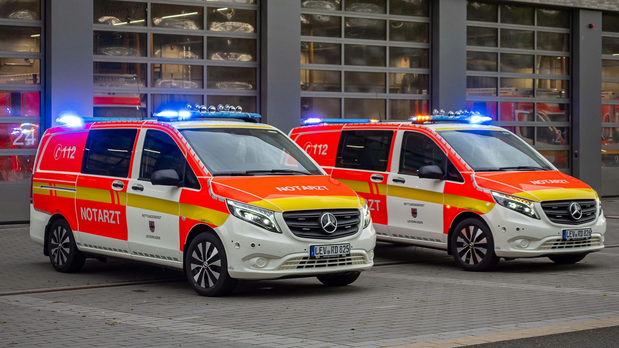 Feuerwehr Leverkusen hat zwei neue Notarztwagen