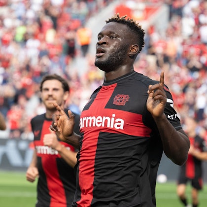Leverkusens Victor Boniface jubelt über das 1:0 gegen Darmstadt.