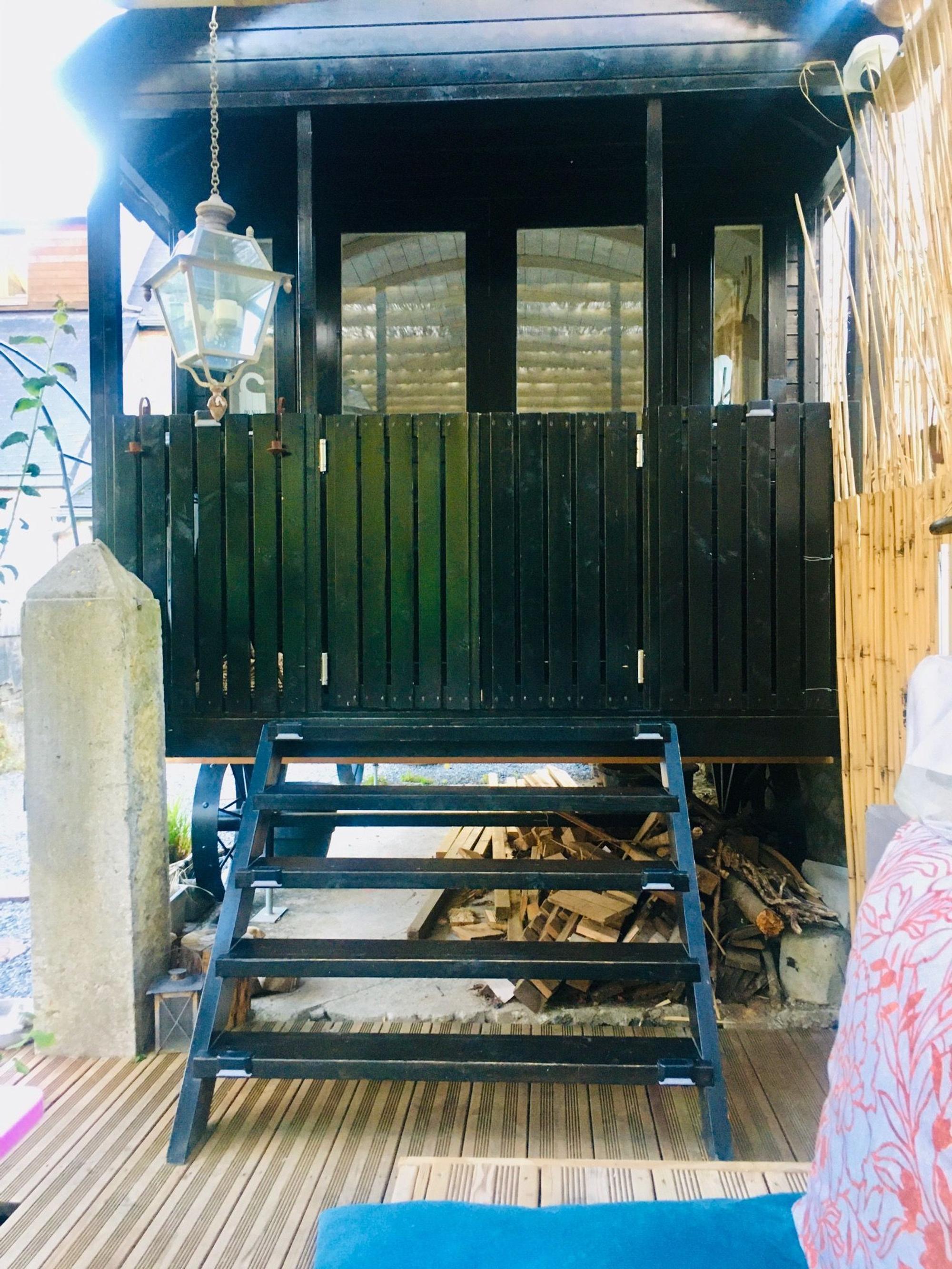 Der umgebaute Schäferwagen in Pepinster/Belgien.