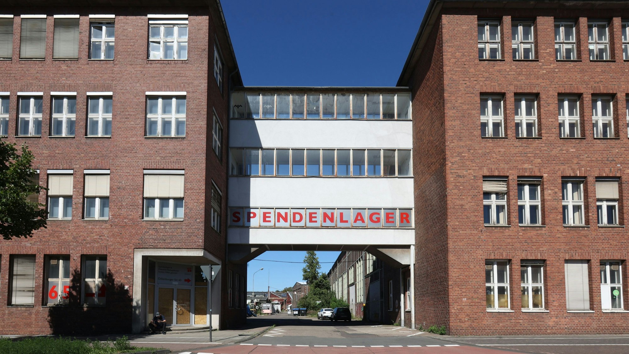 06.09.2023
Köln:
Das Gelände der Hallen Kalk. Der ehemalige Produktionsstandort der Klöckner-Humboldt-Deutz AG (KHD) in Köln-Kalk soll zu einer Fläche für Kultur- und Sozialprojekte umgewandelt werden.
Dillenburger Straße 65
Foto: Martina Goyert