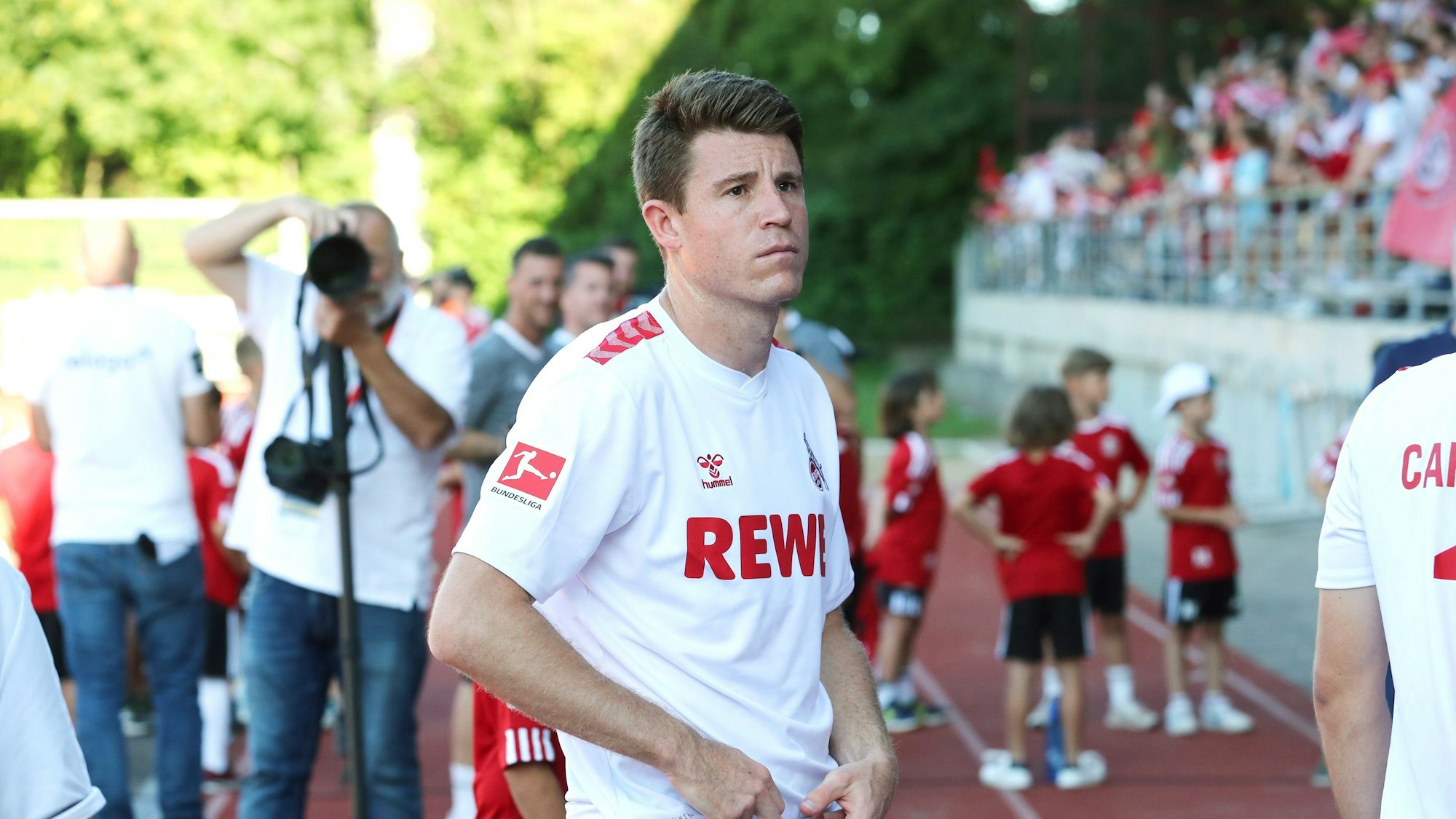 Dominique Heintz vor dem Testspiel gegen Bergisch Gladbach