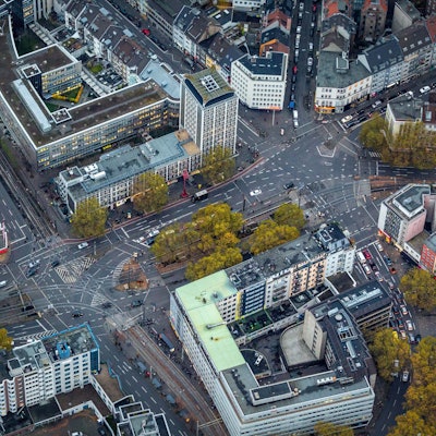 Knotenpunkt und Ärgernis: Der Barbarossaplatz in Köln, der längst kein richtiger Platz mehr ist.
