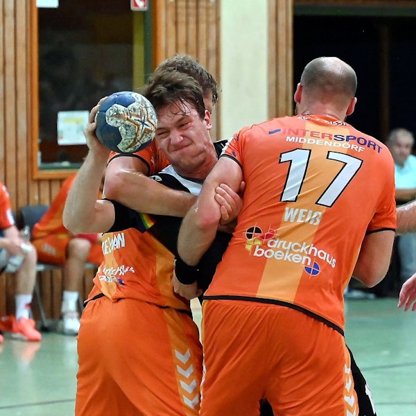 08.09.2023, Handball-Bergische Panther-TuS Opladen
mitte: Maxim Swiedelsky (Opladen)
Foto: Uli Herhaus