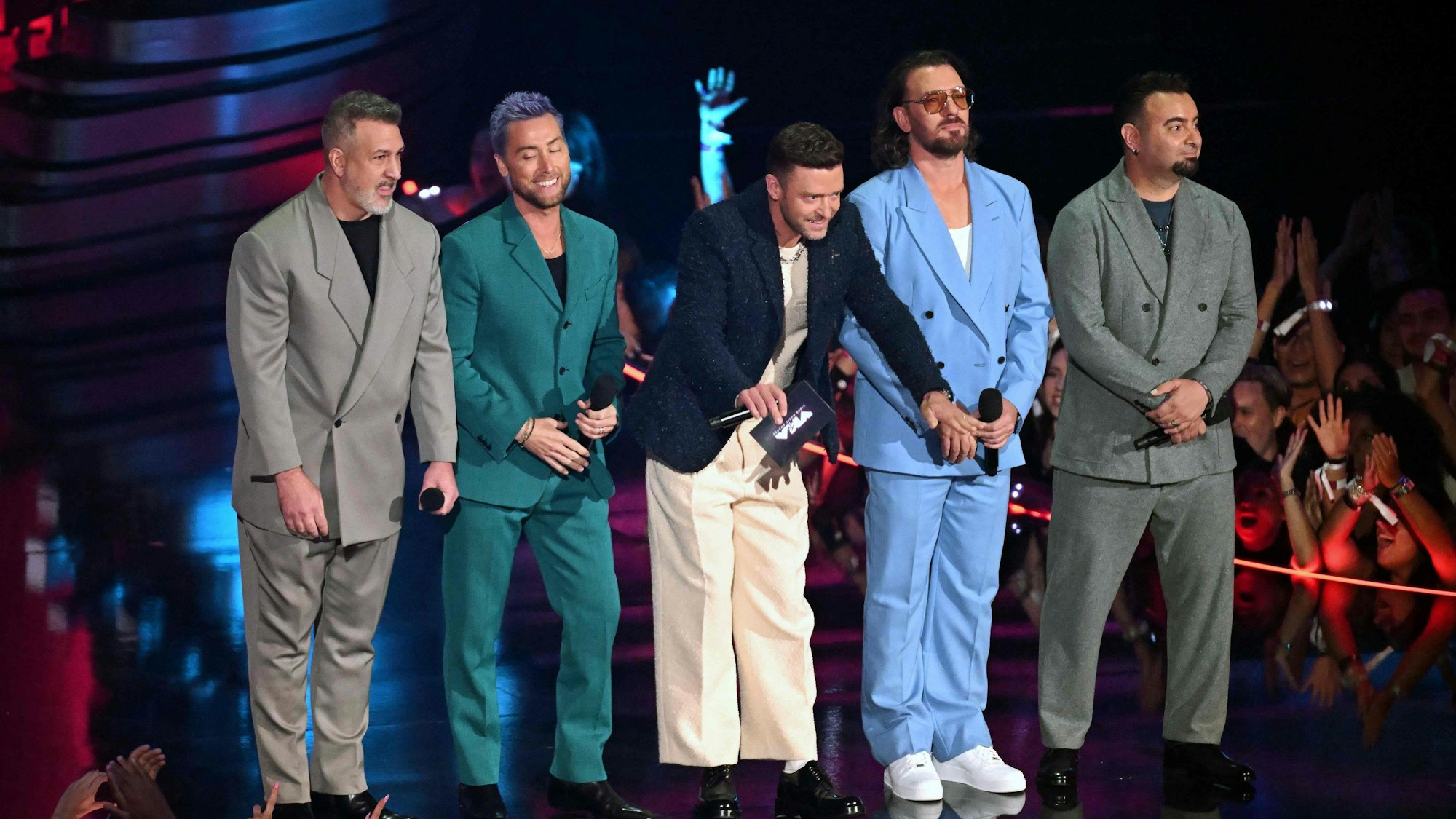 Chris Kirkpatrick (51), JC Chasez (47), Justin Timberlake (42), Lance Bass (44) und Joey Fatone (46), besser bekannt als *NSYNC, sorgten bei den MTV Music Awards für eine Überraschung.