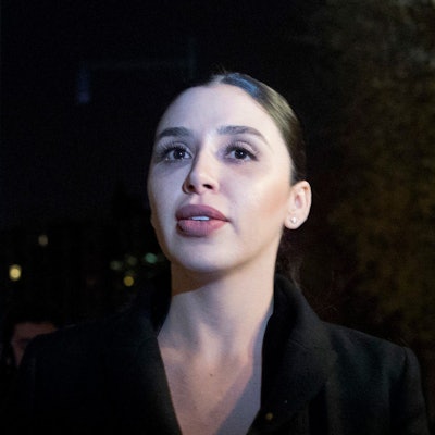 Emma Coronel, die Frau von Joaquin «El Chapo» Guzman, verlässt das Bundesgericht in Brooklyn nach dem Prozessauftakt gegen ihren Mann.