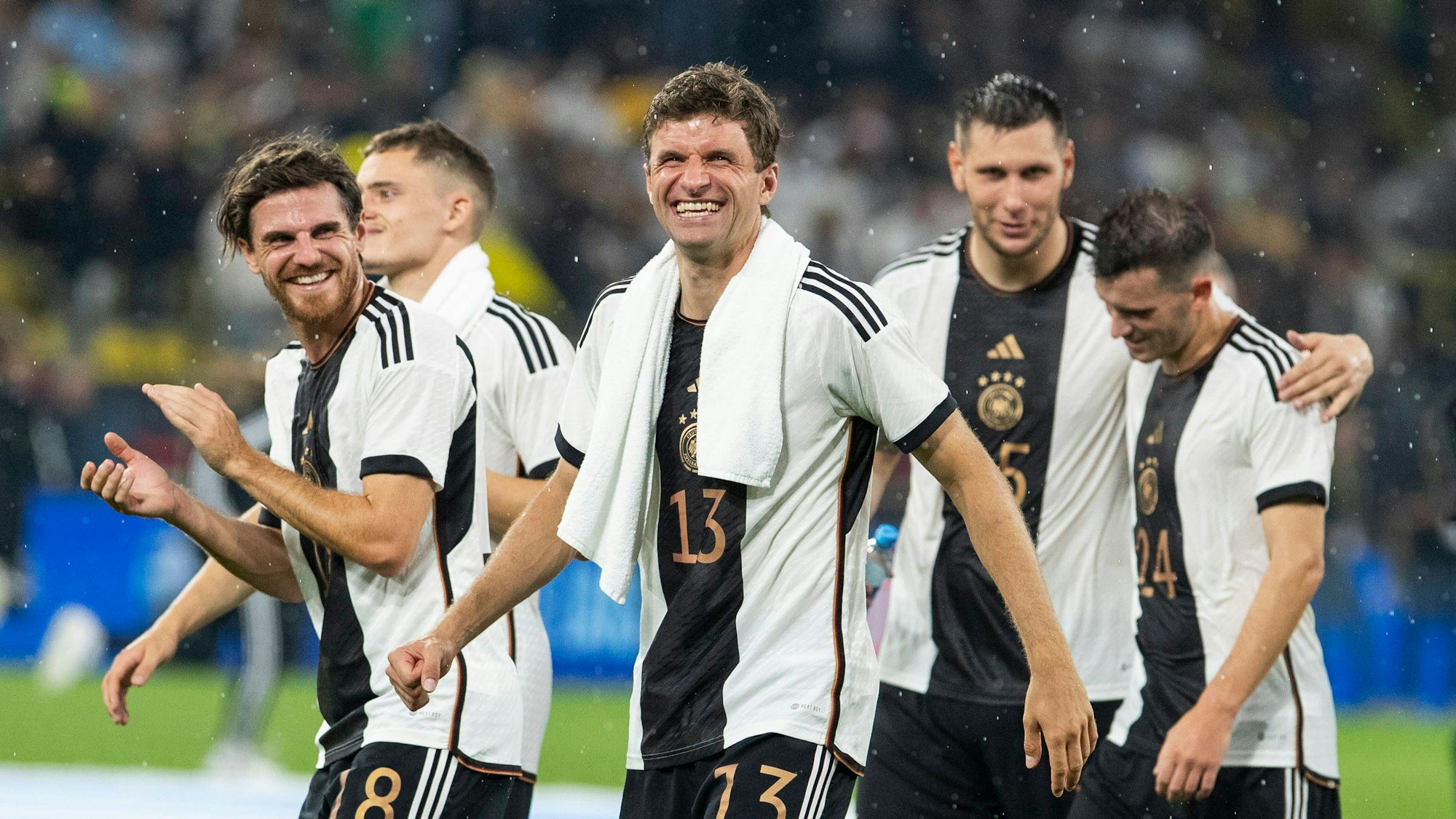 Freundschaftsspiel Deutschland - Frankreich 12.09.2023 Thomas Mueller Deutschland, 13 lachend, Freundschaftsspiel, Deutschland - Frankreich, 12.09.2023, Signal Iduna Park, Dortmund *** friendly match germany france 12 09 2023 thomas mueller germany, 13 laughing, friendly match, germany france, 12 09 2023, signal iduna park, dortmund Copyright: xBEAUTIFULxSPORTS/Meuselx