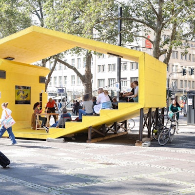 Das Bild zeigt den Neumarkt während der ersten Ausgabe von „Nimm Platz“. (Archivbild)