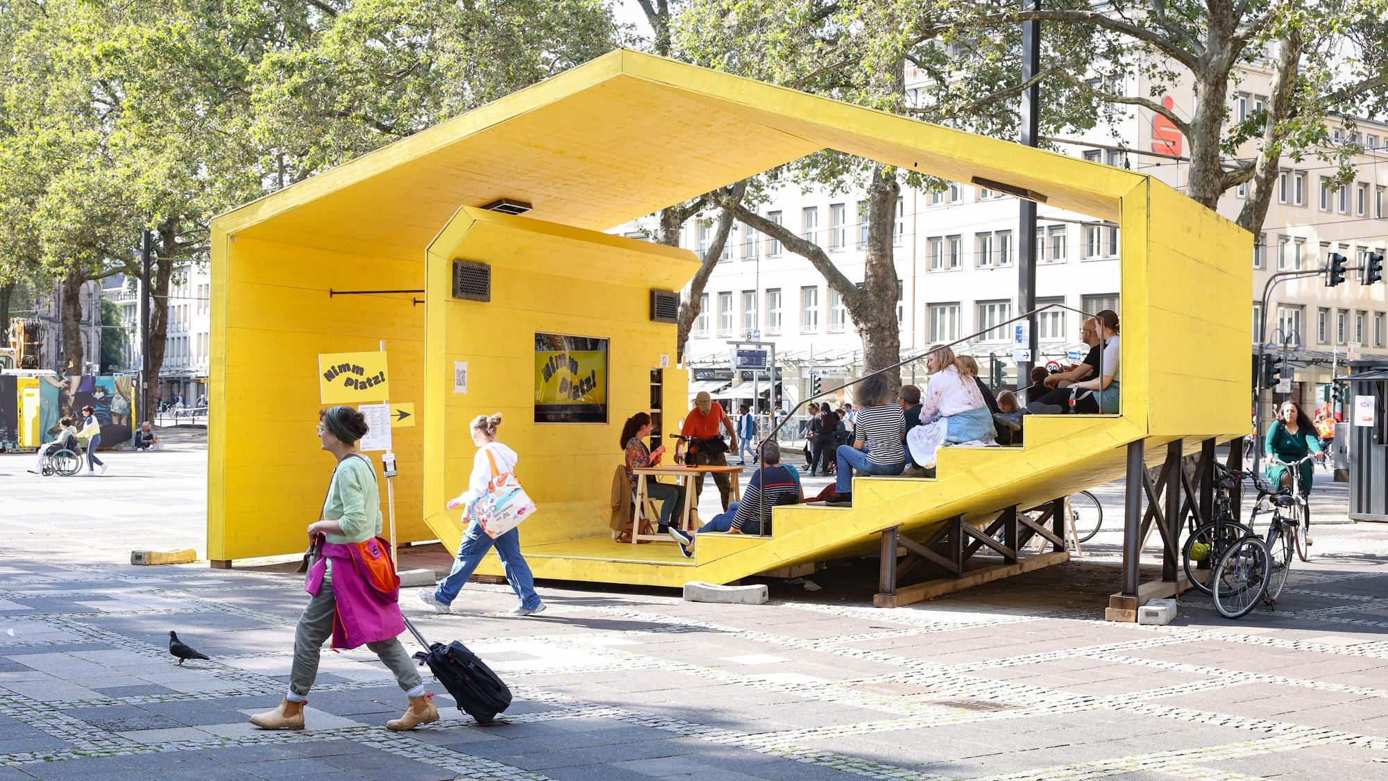 Bereits 2023 fand auf dem Neumarkt die erste Ausgabe von „Nimm Platz“ statt. (Archivbild)