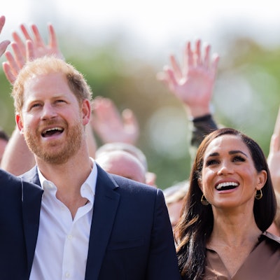 Prinz Harry und seine Frau Meghan, Herzogin von Sussex, nehmen am Rande der 6. Invictus Games in der Merkur Spiel-Arena an einem Treffen mit NATO-Vertretern teil.