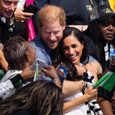 Ohne seine Familie war Prinz Harry am vergangenen Wochenende zur Eröffnung der Spiele nach Düsseldorf gereist. Seine Frau Herzogin Meghan ist ihm inzwischen gefolgt.