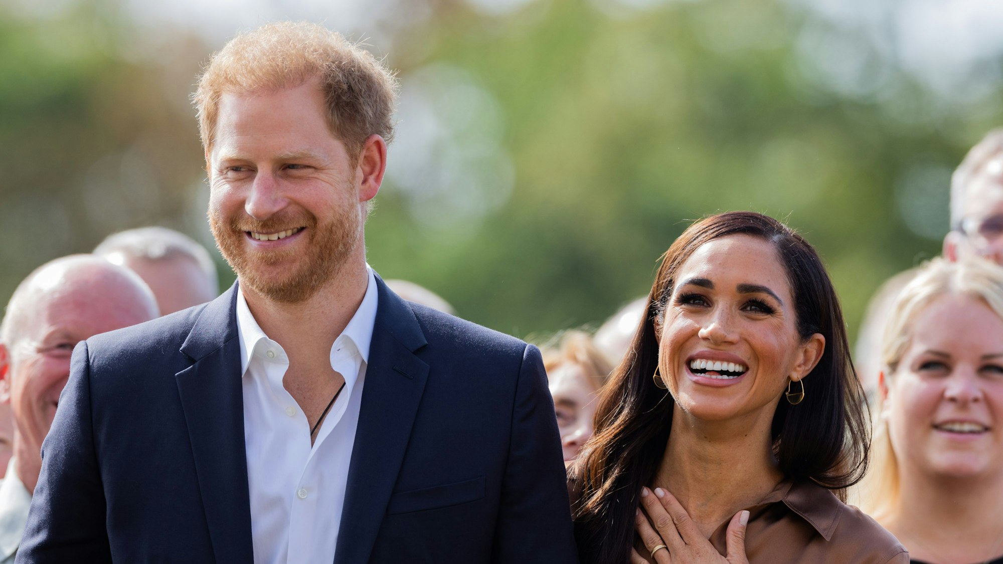 Prinz Harry und Herzogin Meghan bei einem Treffen mit NATO-Vertretern am Rande der Invictus Games in Düsseldorf.