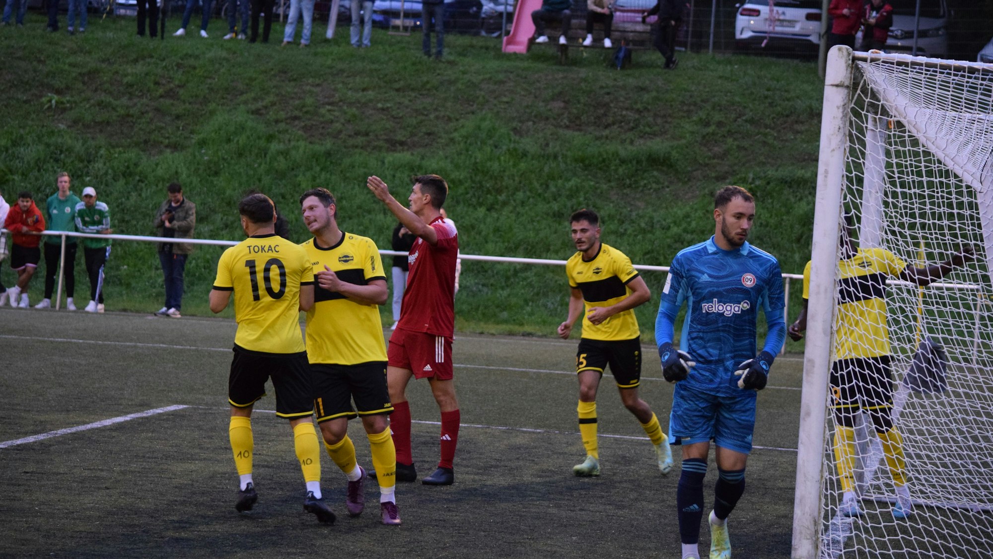 Spielszene im Strafraum