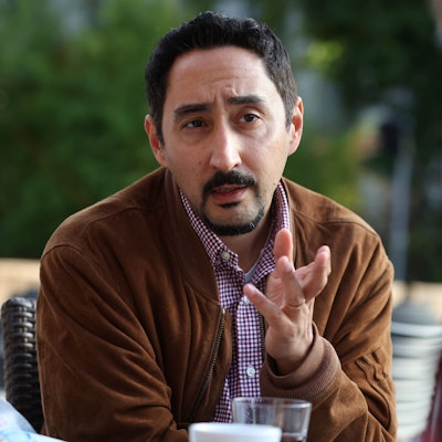 Porträt von Eko Fresh