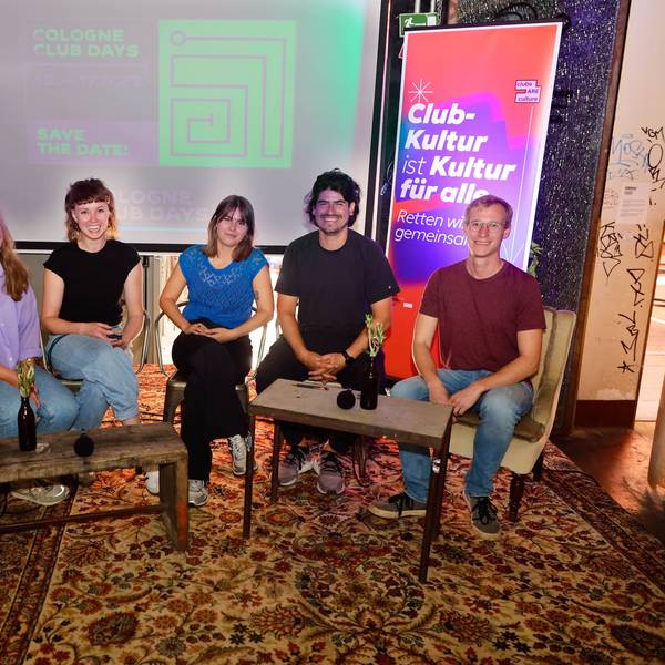 Der Vorstand von der Kölner Klubkomm beim Conference Day 2023 im bumann Sohn. Von links: Jans Ponke, Fiona Göbel, Sophia Legge, Paulina Rduch, Mankel Brinkmann, Jonas Tutkun