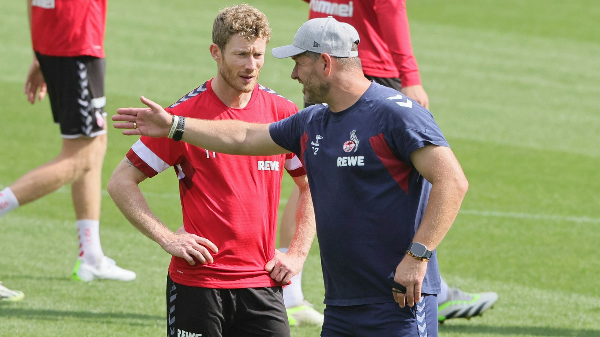 Steffen Baumgart erklärte auch Kapitän Florian Kainz nach dessen Rückkehr von der Nationalmannschaft, was er gegen Hoffenheim sehen will.