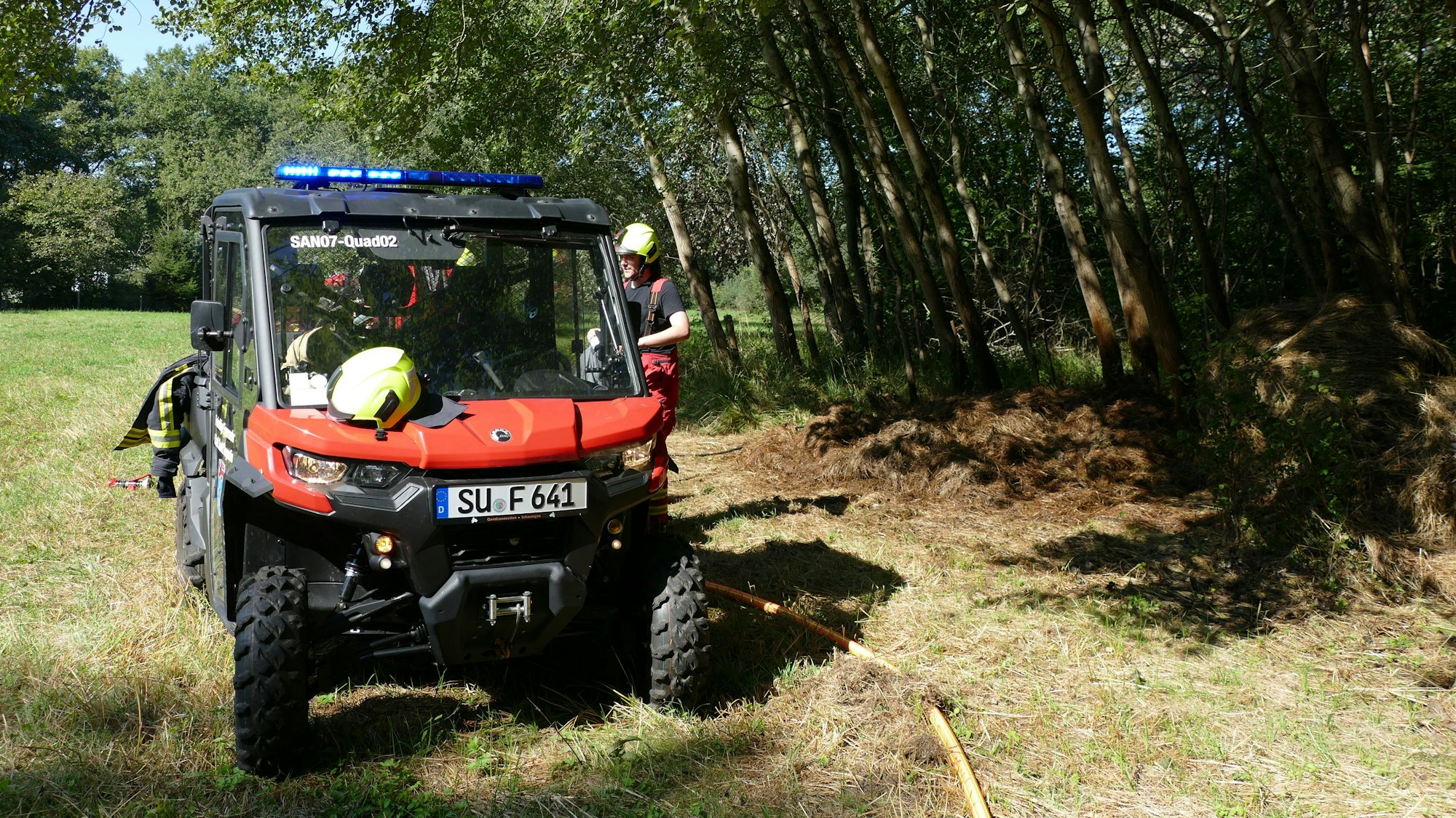 Ein Quad der Feuerweh im Einsatz.
