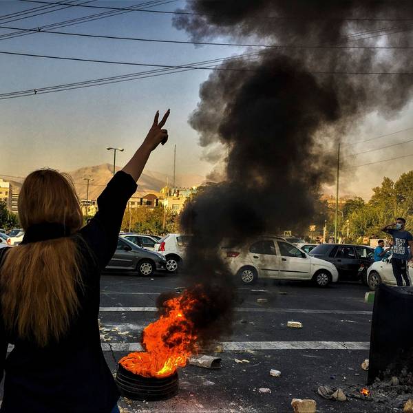Der Tod von Mahsa Amini löst die größte Protestwelle gegen das iranische Regime seit Jahrzehnten aus. Am Samstag, 16. Oktober, jährt sich ihr Todestag zum ersten Mal.