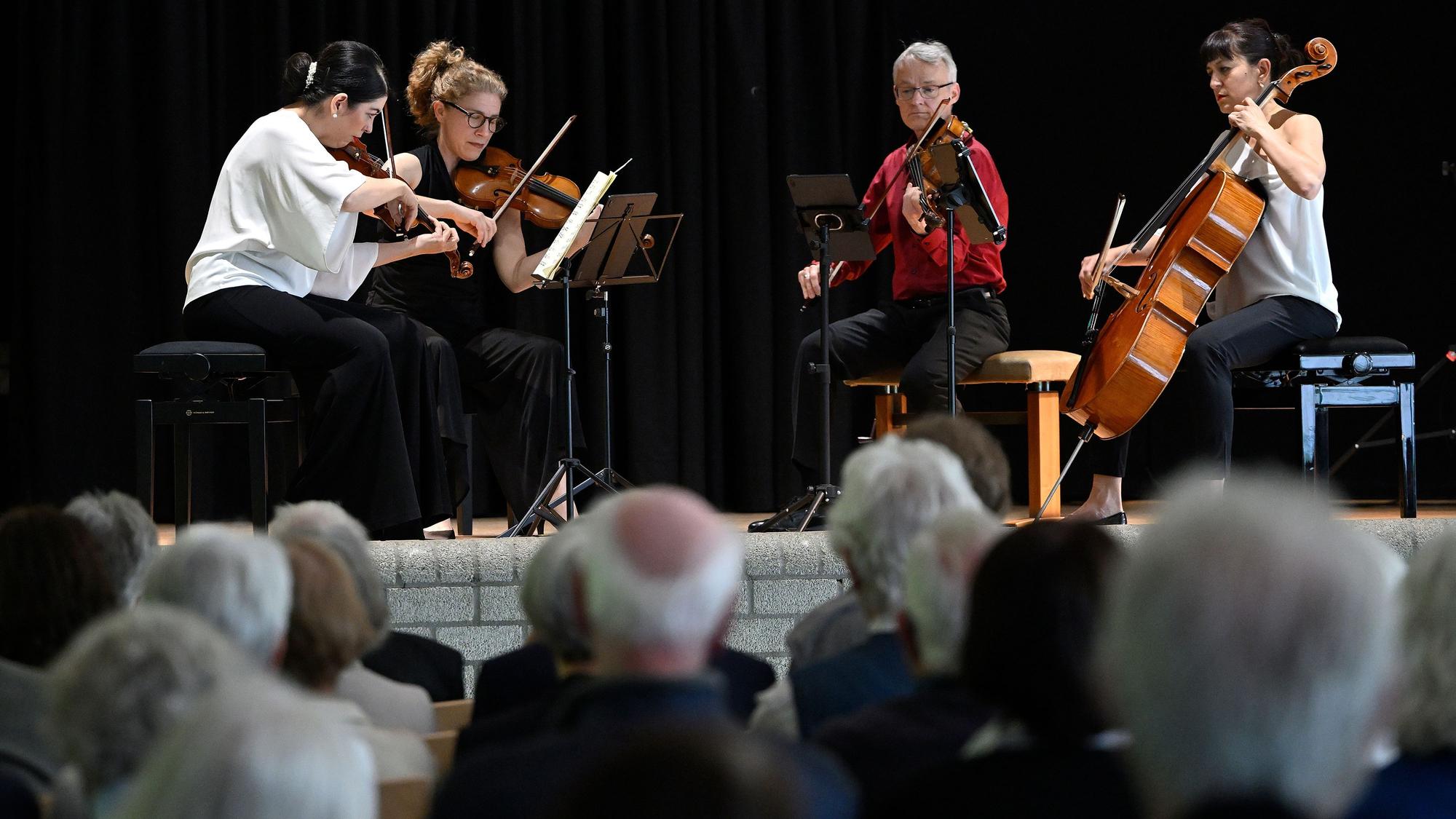 Das Hegel-Quartett spielt im Forum des Schulzentrums Odenthal.