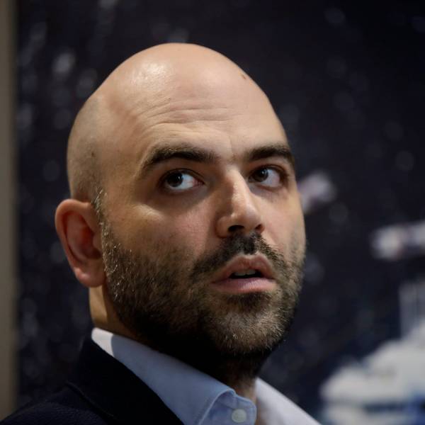 Roberto Saviano lebt im Versteck vor der Mafia, die ihn jagt.