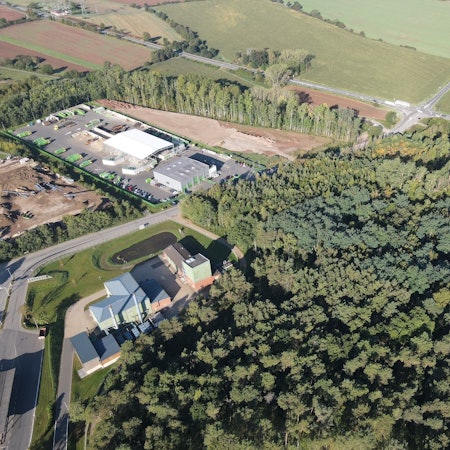 Das Luftbild zeigt den Bereich, in dem der Kreis Euskirchen sein AWZ erweitern will.