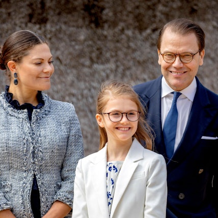 Kronprinzessin Victoria von Schweden mit Prinz Daniel und Prinzessin Estelle in Östergötland.