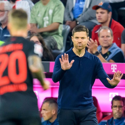 Architekt des Erfolgs: Werkself-Trainer Xabi Alonso hat eine Top-Mannschaft geschaffen, die berechtigte Titel-Ambitionen haben sollte.