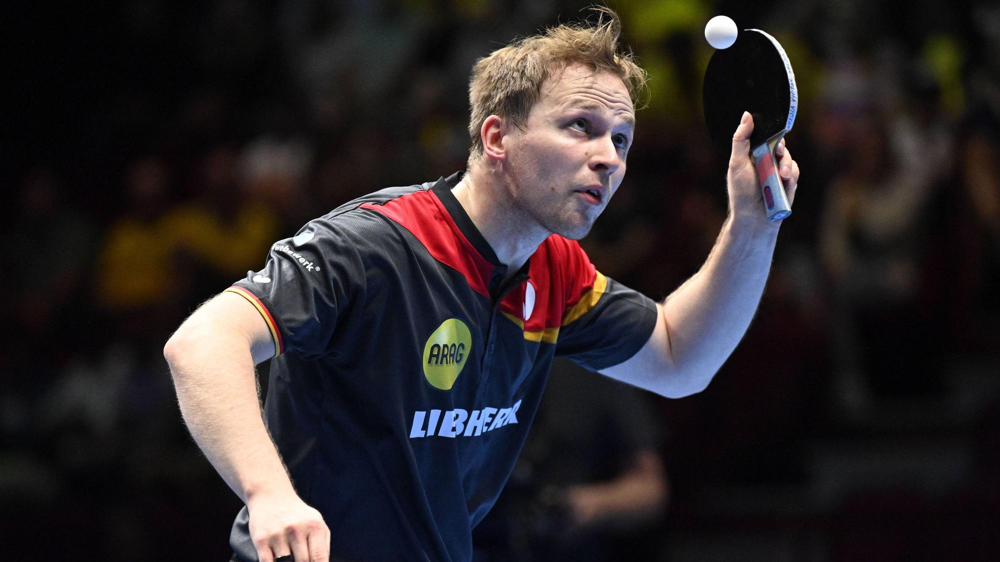 Tischtennis-Spielen Benedikt Duda in einer Spielsituation.