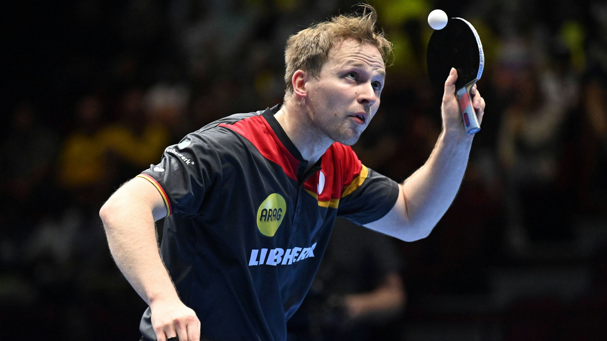 Tischtennis-Spielen Benedikt Duda in einer Spielsituation.