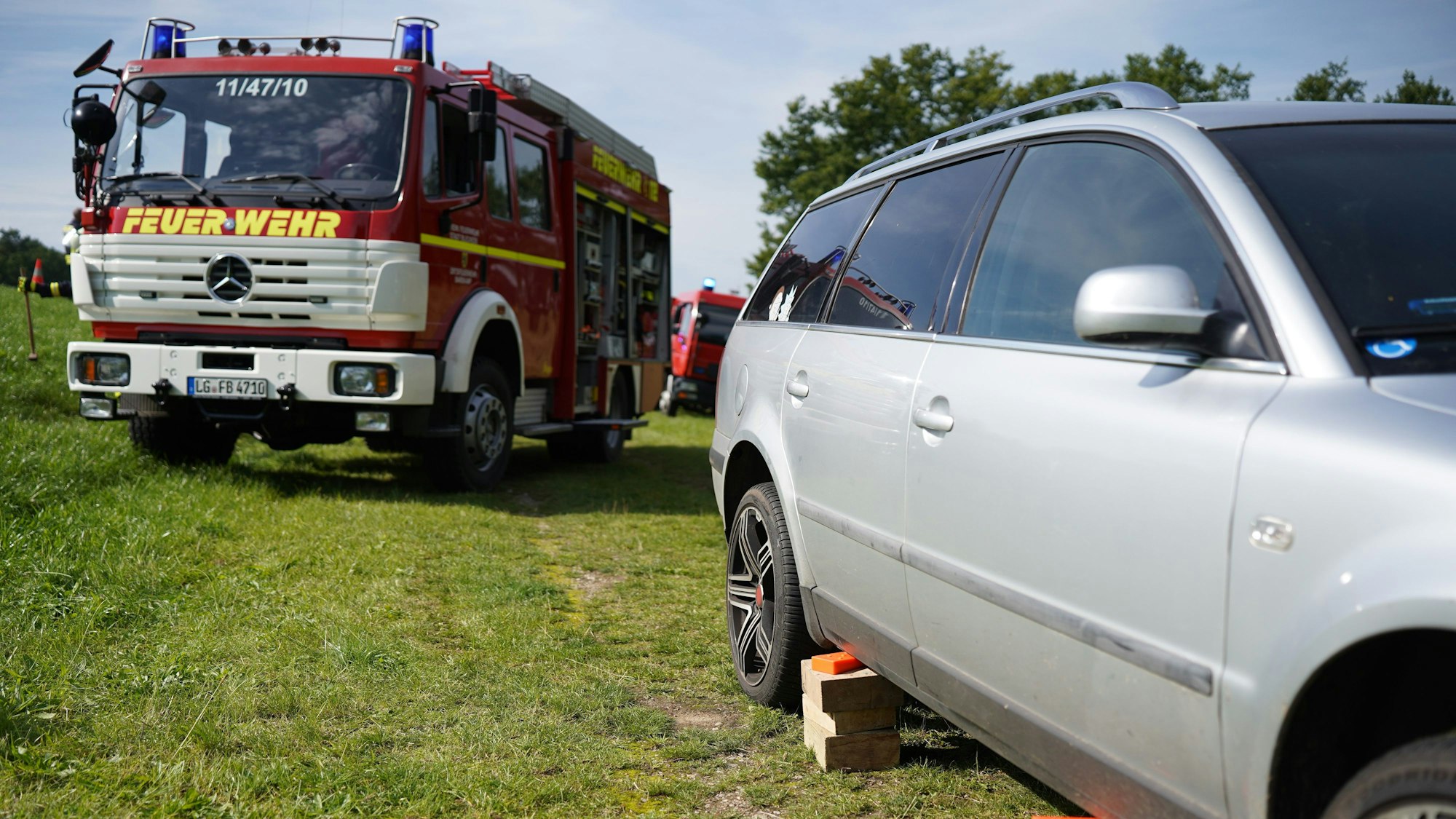 Dieses von der Feuerwehr Bleckede zur Verfügung gestellte Foto zeigt den Unfallwagen.