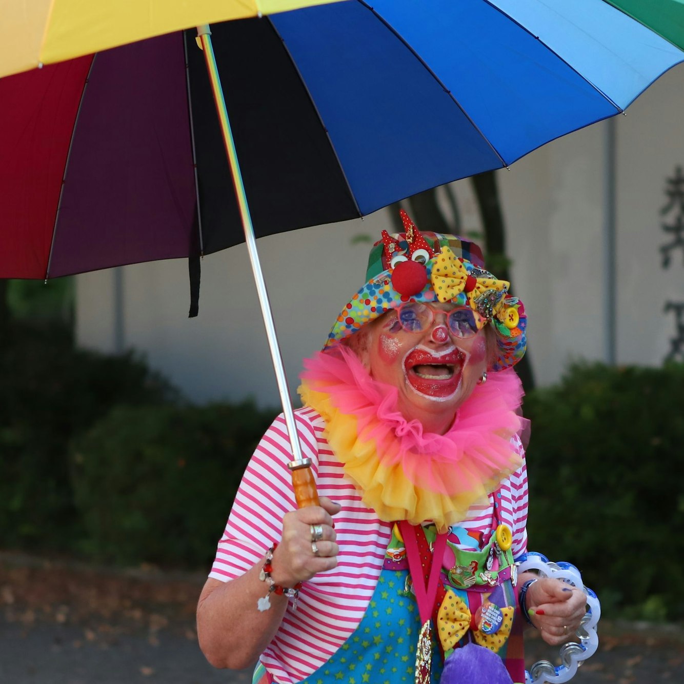 Elke Masurowski beim Spendenlauf für den Karnevalszug in Schlebusch.