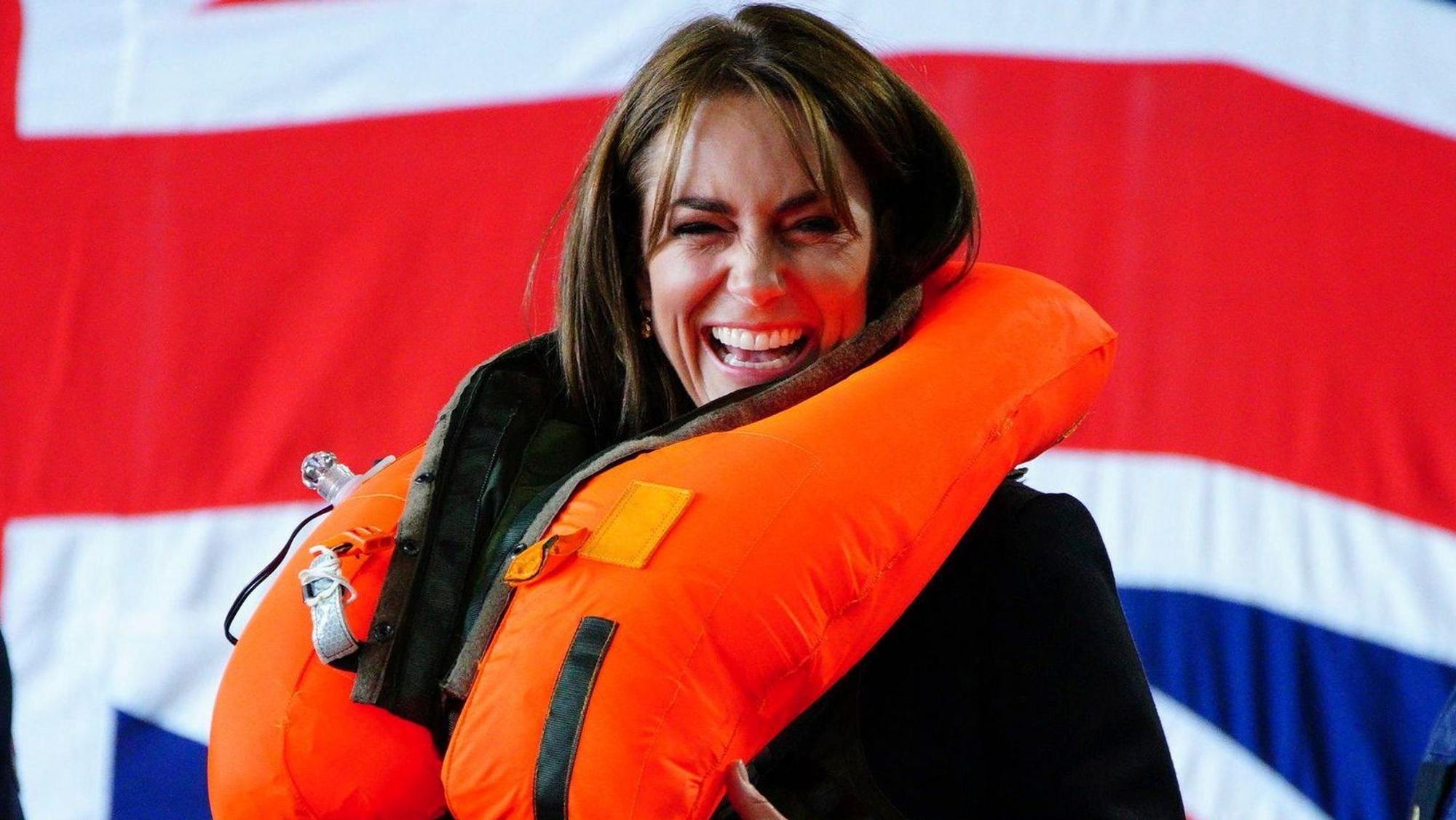 Die Prinzessin von Wales besucht die Royal Naval Air Station Yeovilton.
