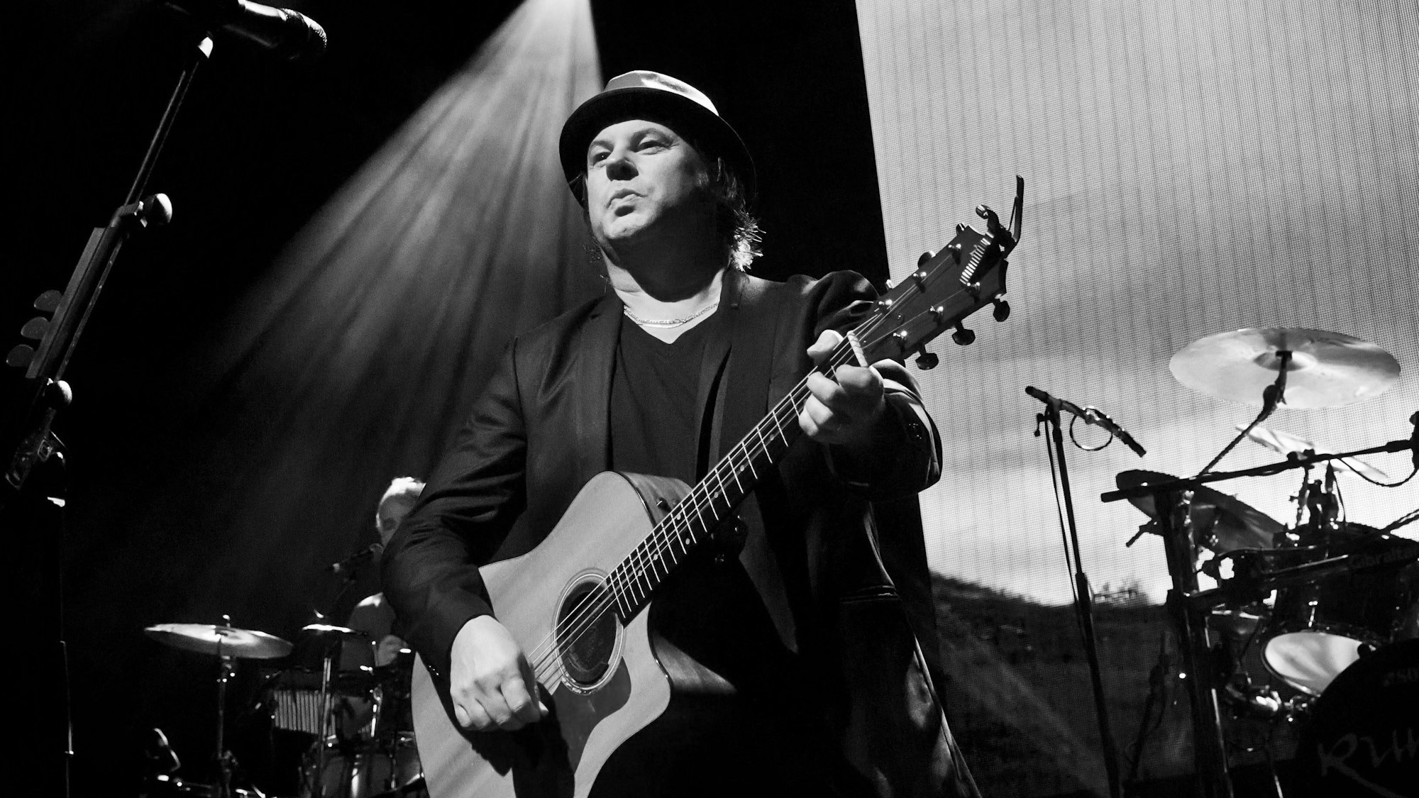Bruce Guthro