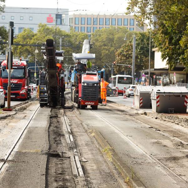 Bauarbeiten am Schiennetz der KVB am Neumarkt