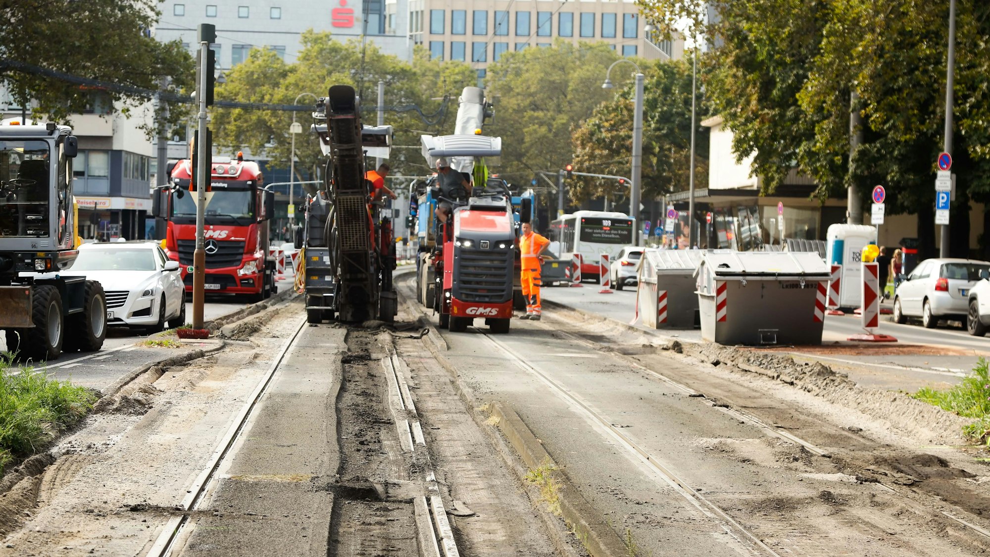 Bauarbeiten am Schiennetz der KVB am Neumarkt